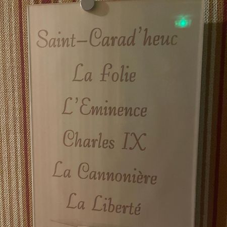 Le Grand Monarque Donzy Hotel Eksteriør billede
