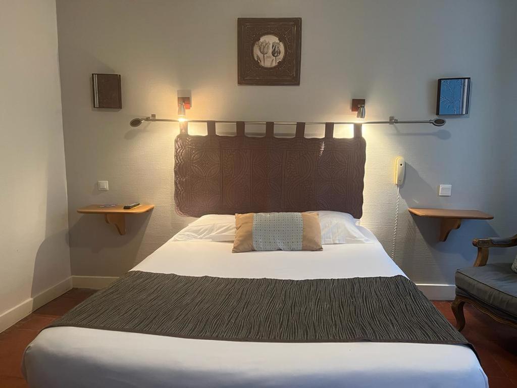Le Grand Monarque Donzy Hotel Eksteriør billede