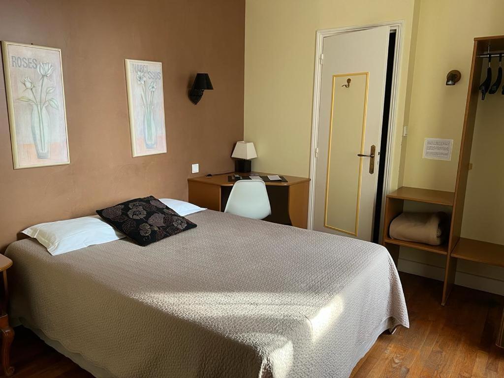 Le Grand Monarque Donzy Hotel Eksteriør billede