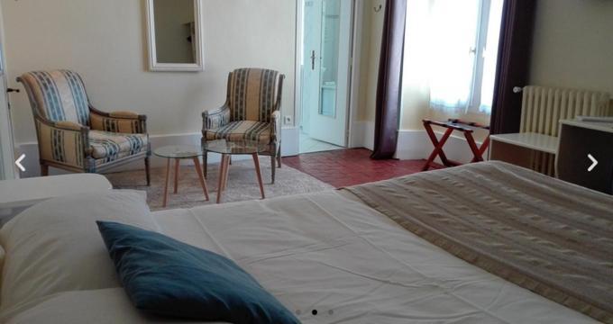 Le Grand Monarque Donzy Hotel Eksteriør billede