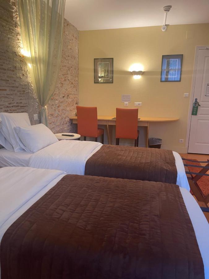 Le Grand Monarque Donzy Hotel Eksteriør billede